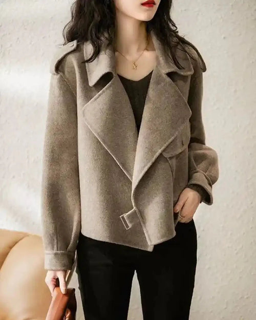 Wide Collar Wool Blended Short Coat