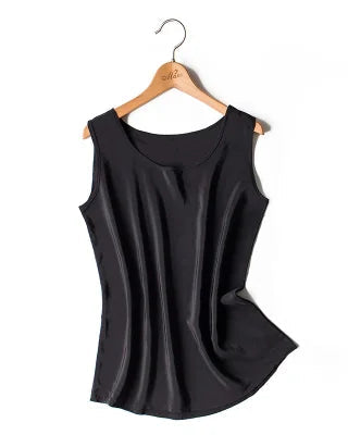 100% mulberry silk crepe sleeveless tank top with a round neckline. Naturally cool, smooth & beautifully draped — a versatile summer essential.