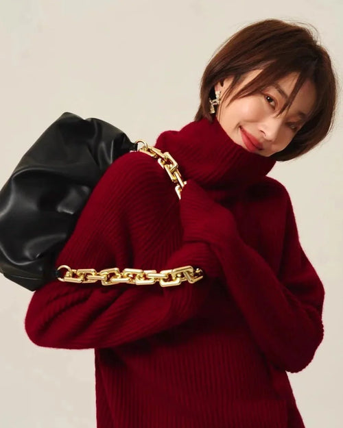  Women's red cashmere retro sweater - high turtleneck, thick knit and loose fit, perfect for cozy autumn/winter casual wear or vintage-inspired looks.