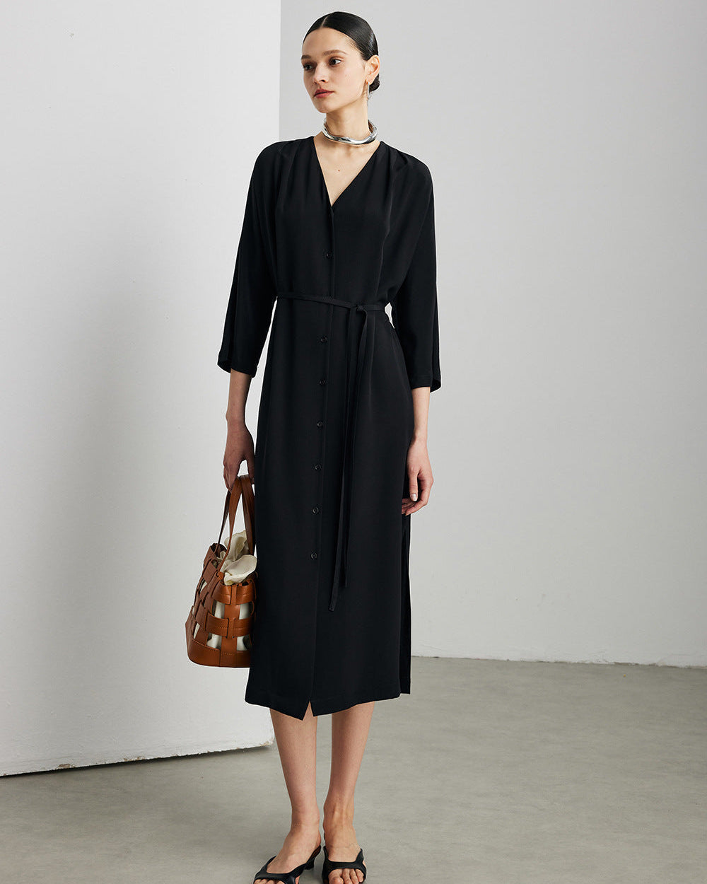 Elegant And Versatile Silk V-Neck Dress
