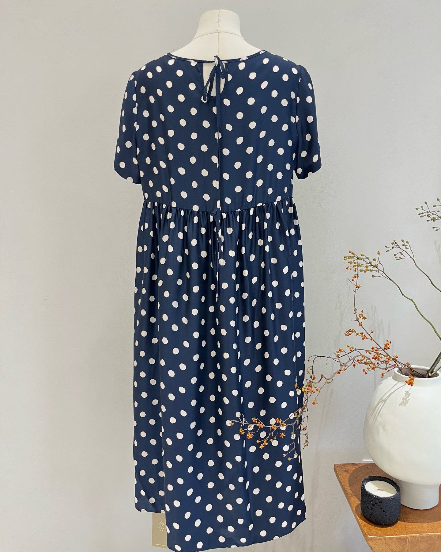 Loose-Fitting Short-Sleeve Silk Dress