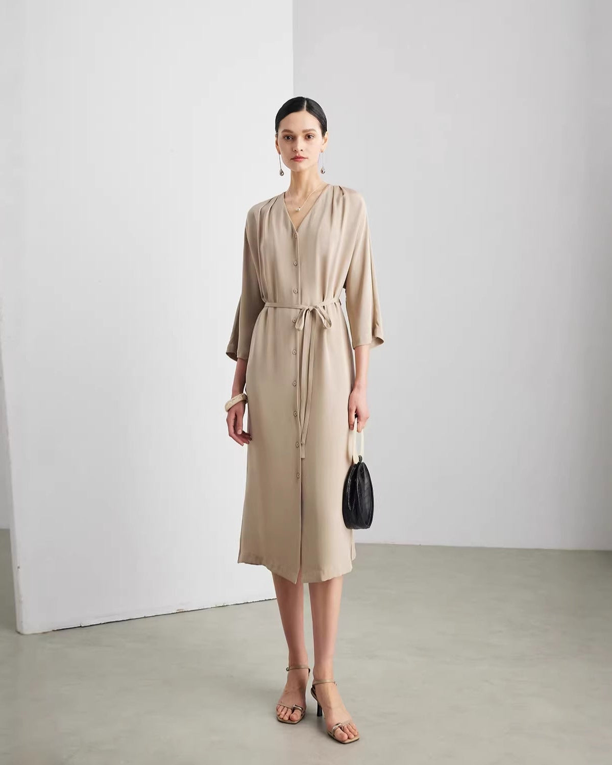 Elegant And Versatile Silk V-Neck Dress