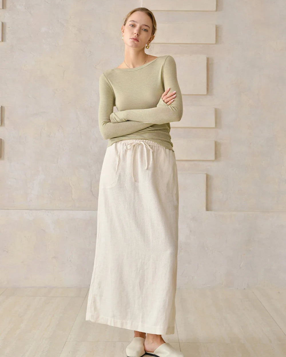 Off-The-Shoulder Slim-Fit Long-Sleeved T-Shirt