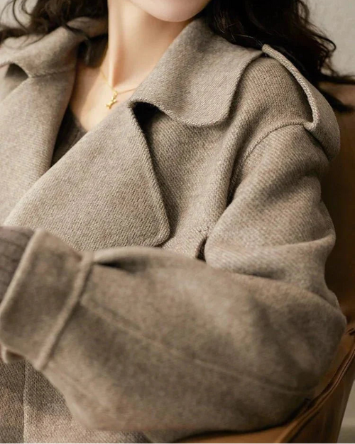 Wide Collar Wool Blended Short Coat
