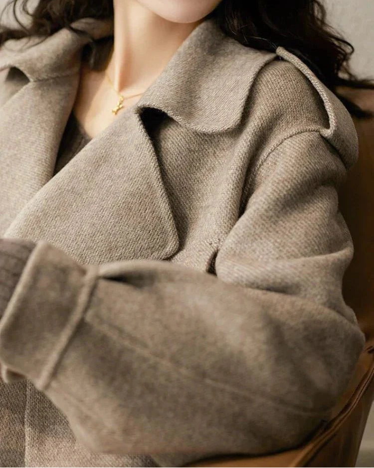 Wide Collar Wool Blended Short Coat