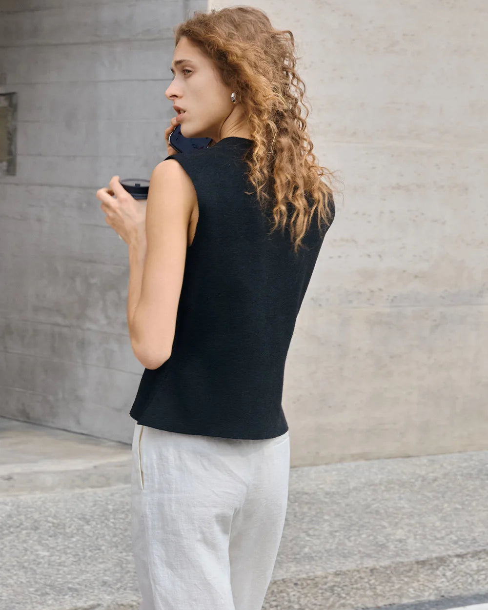Retro Round Neck Button Sleeveless Vest