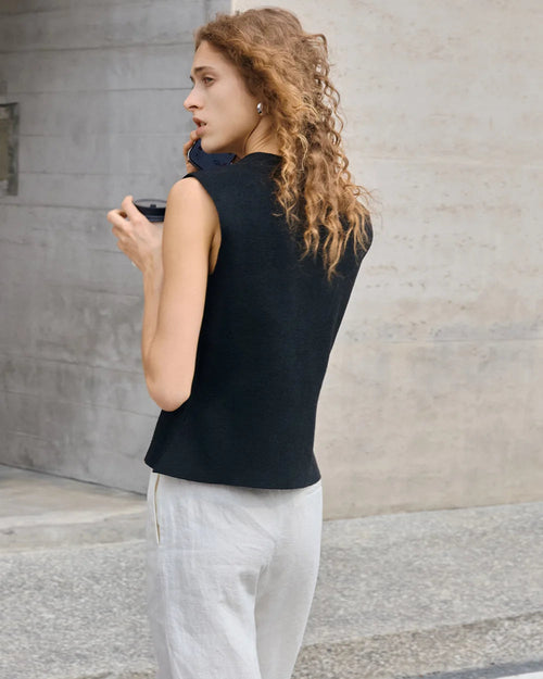 Retro Round Neck Button Sleeveless Vest
