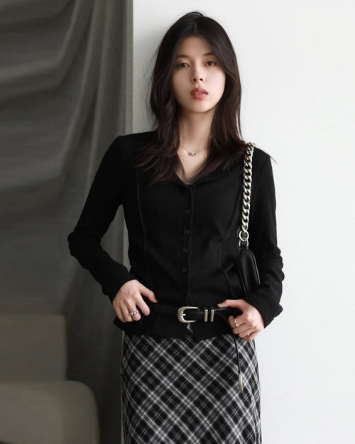 Slim-Fit V-Neck Single-Breasted Shirt