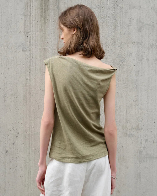 Irregular One-Shoulder Sleeveless T-Shirt
