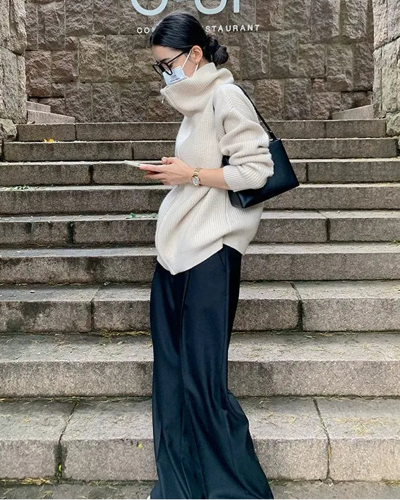Stand Collar Zipper Cashmere Knit Cardigan