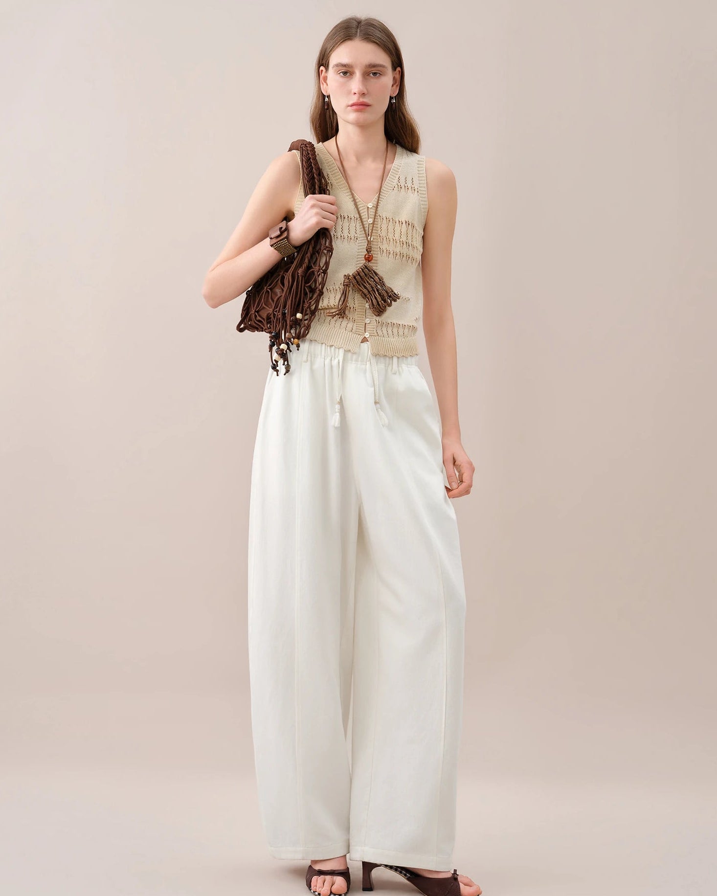 High-Waisted Loose-Fitting Curved Pants