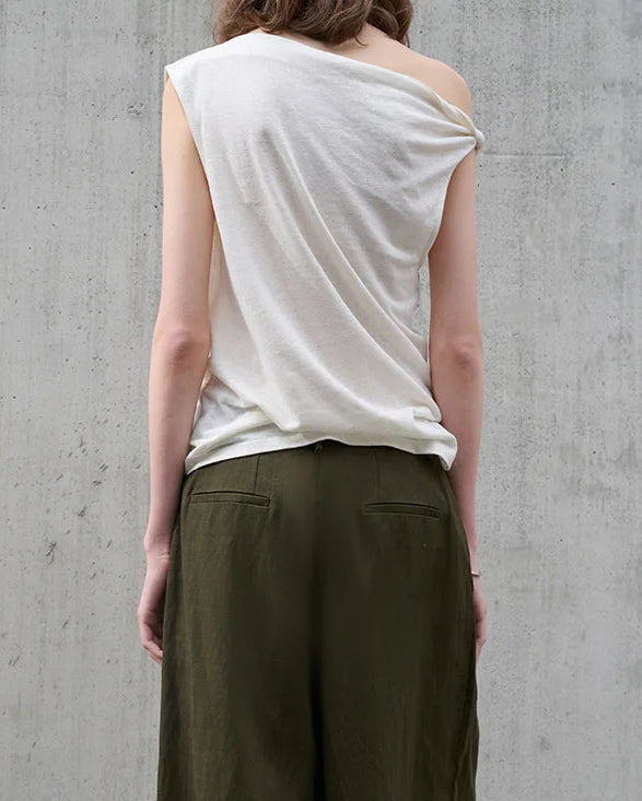 Irregular One-Shoulder Sleeveless T-Shirt