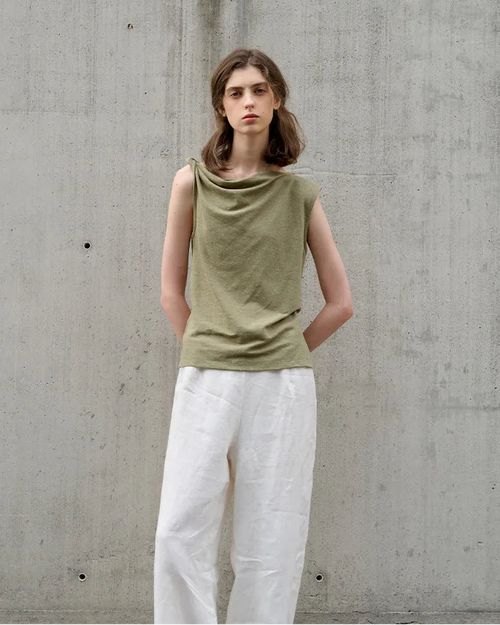 Irregular One-Shoulder Sleeveless T-Shirt