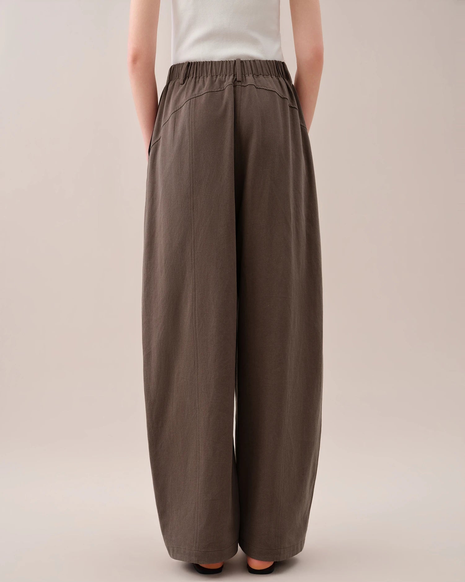 High-Waisted Loose-Fitting Curved Pants