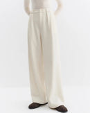 Women's high-waisted straight-leg knit pants with slight stretch and floor-length silhouette, delivering elegant slimming comfort for autumn and winter commuting or office wear.