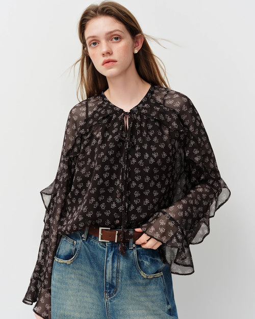 Flowy floral blouse with lace collar, tie waist & silk-blend camisole included. Effortless spring elegance for casual and resort-inspired looks.