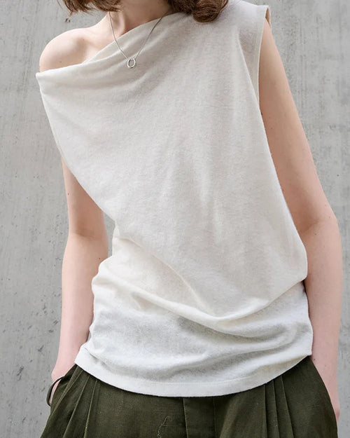 Irregular One-Shoulder Sleeveless T-Shirt