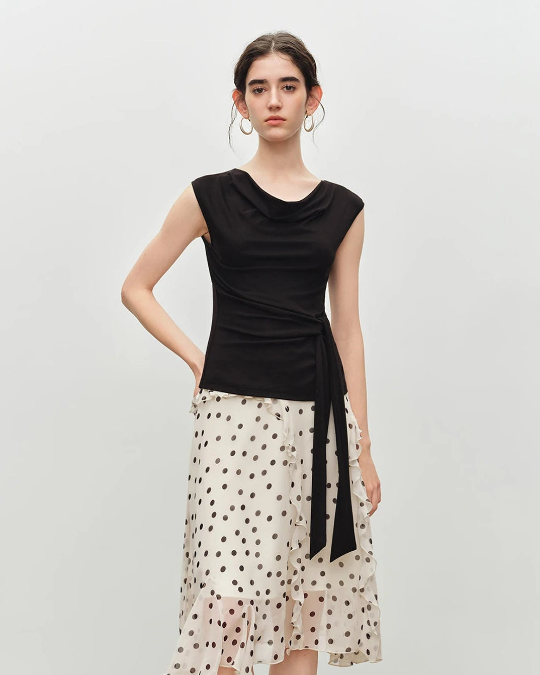 Pleated V-Neck Sleeveless Knit T-Shirt