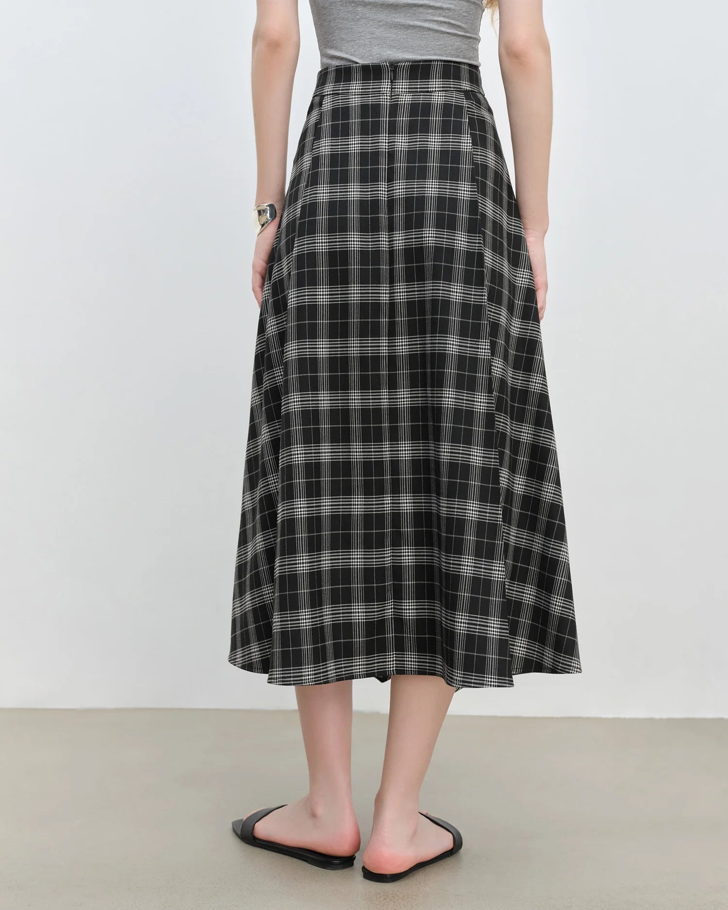 Asymmetrical Hem High-Waisted A-Line Skirt