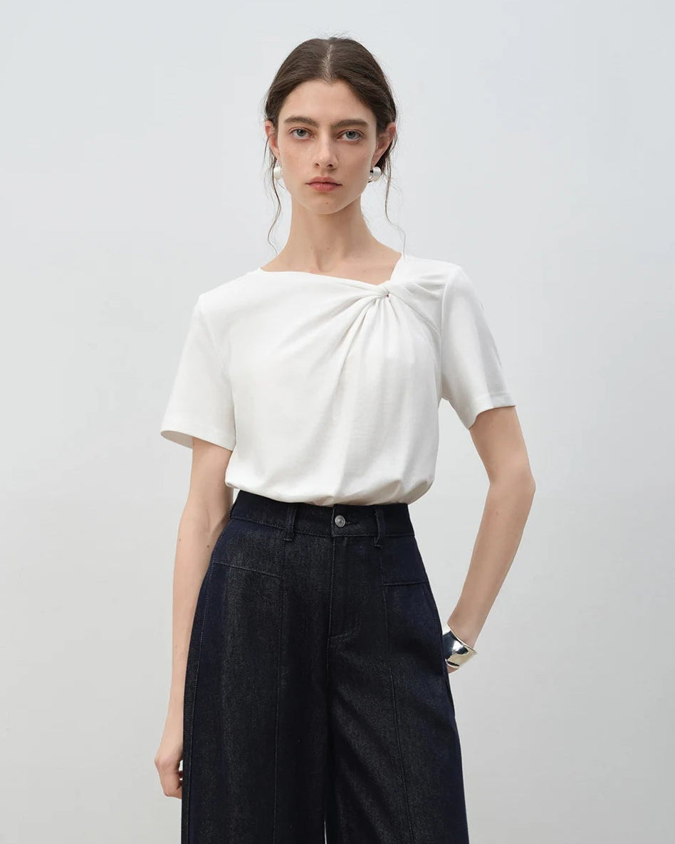 Asymmetrical Knotted Short-Sleeved T-Shirt