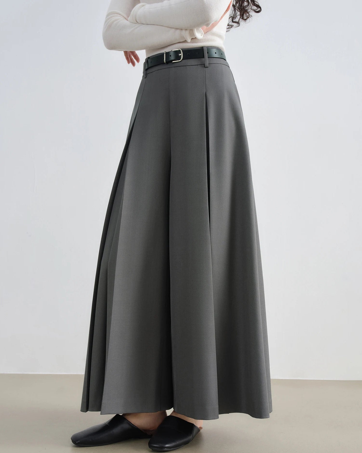 High-Waisted Pleated Wide-Leg Pants