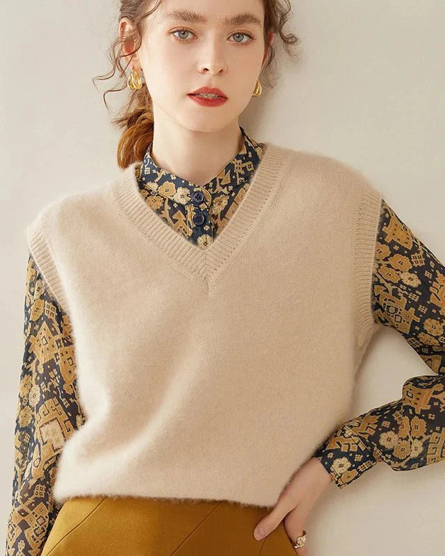 100% Cashmere V-Neck Pullover Vest