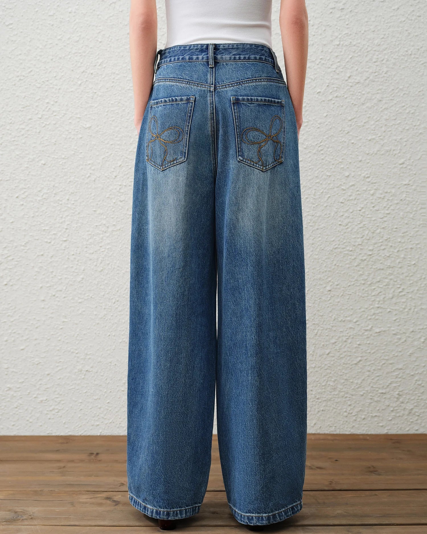 High-Waisted Straight-Leg Curved Jeans
