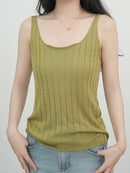 Silk-lyocell knit cami. Sleeveless U-neck design, medium stretch, naturally cool fabric. A refined minimalist essential for spring and summer.
