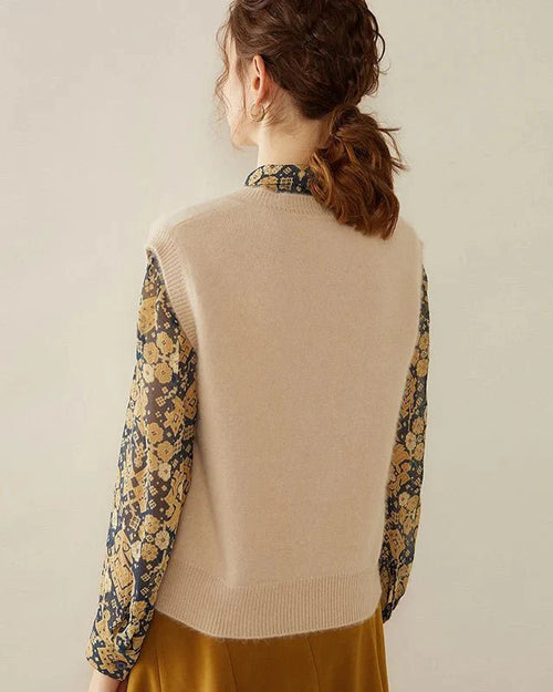 100% Cashmere V-Neck Pullover Vest