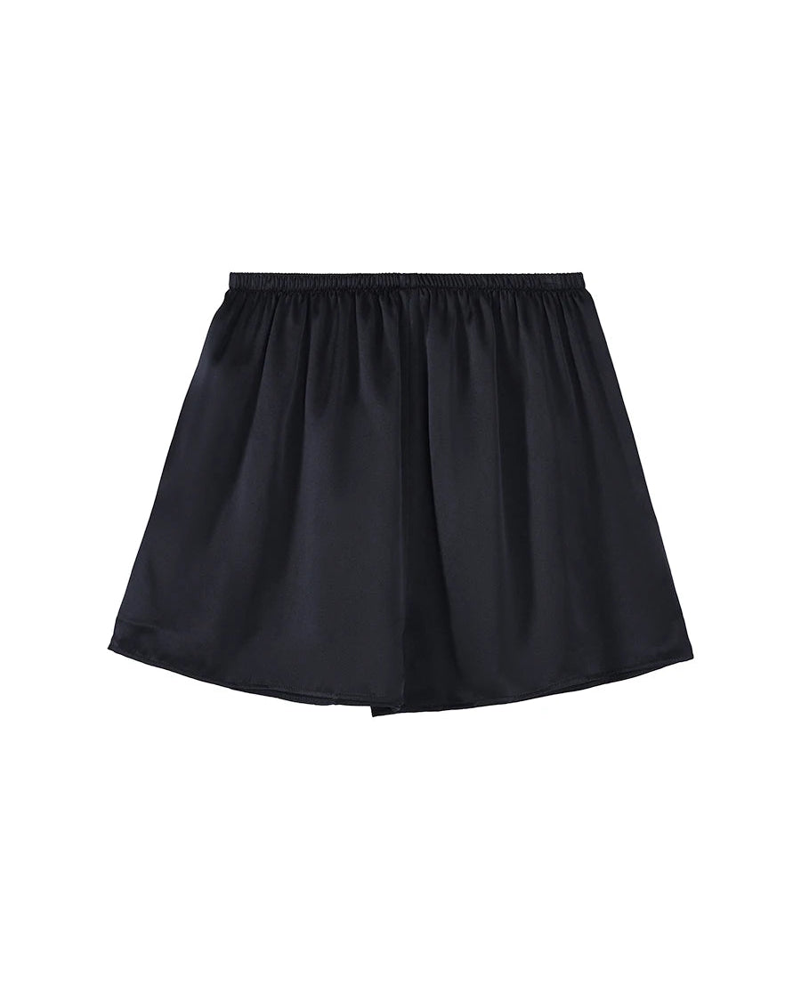 Black / M
