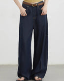Effortlessly chic high-waist wide leg jeans in breathable Lyocell. Loose, relaxed fit with a flattering silhouette.