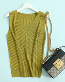 45% silk & 55% lyocell V-neck knit tank top. Soft, breathable & gently stretchy in 4 solid colours, sizes L–XXL.