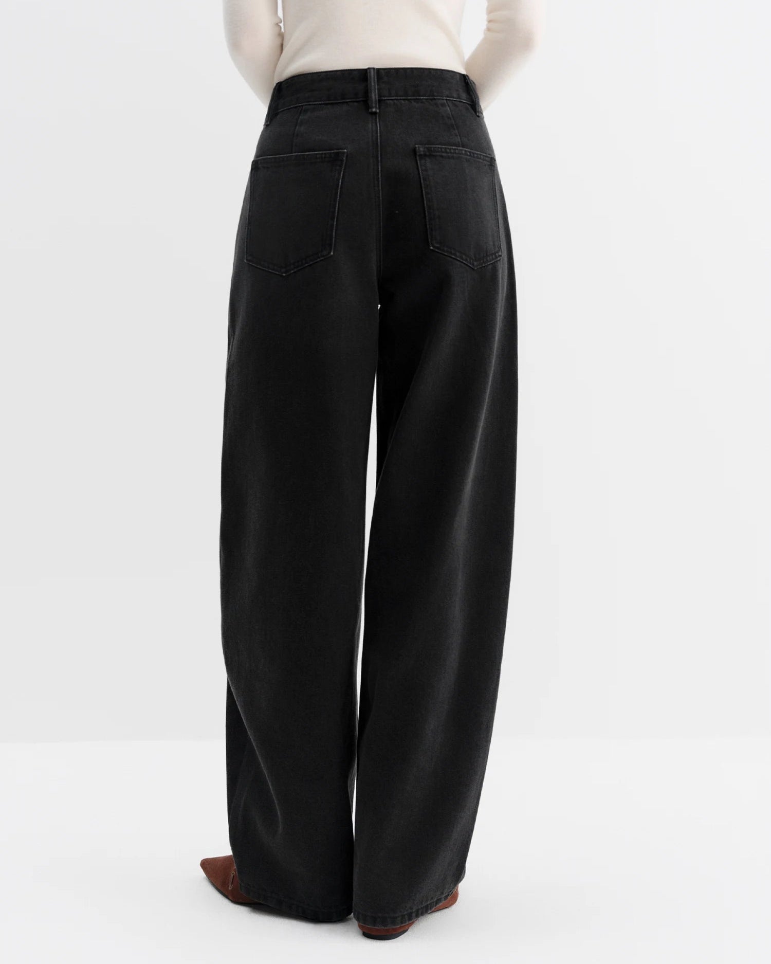 Retro High-Waisted Wide-Leg Jeans